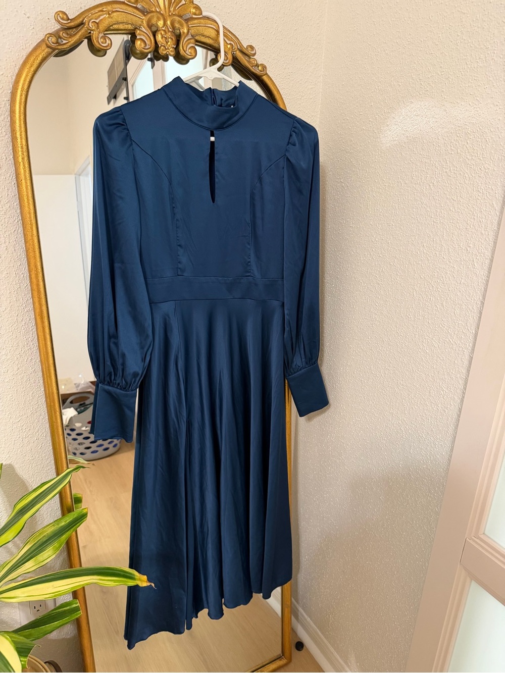 Navy Long-Sleeve Satin Maxi Dress - Picture 2 of 3